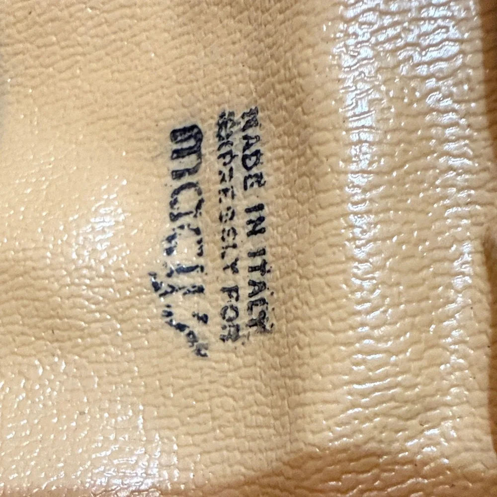Made in Italy Expressly for‎ Macy’s Beige Leather Clutch Quiet Luxury